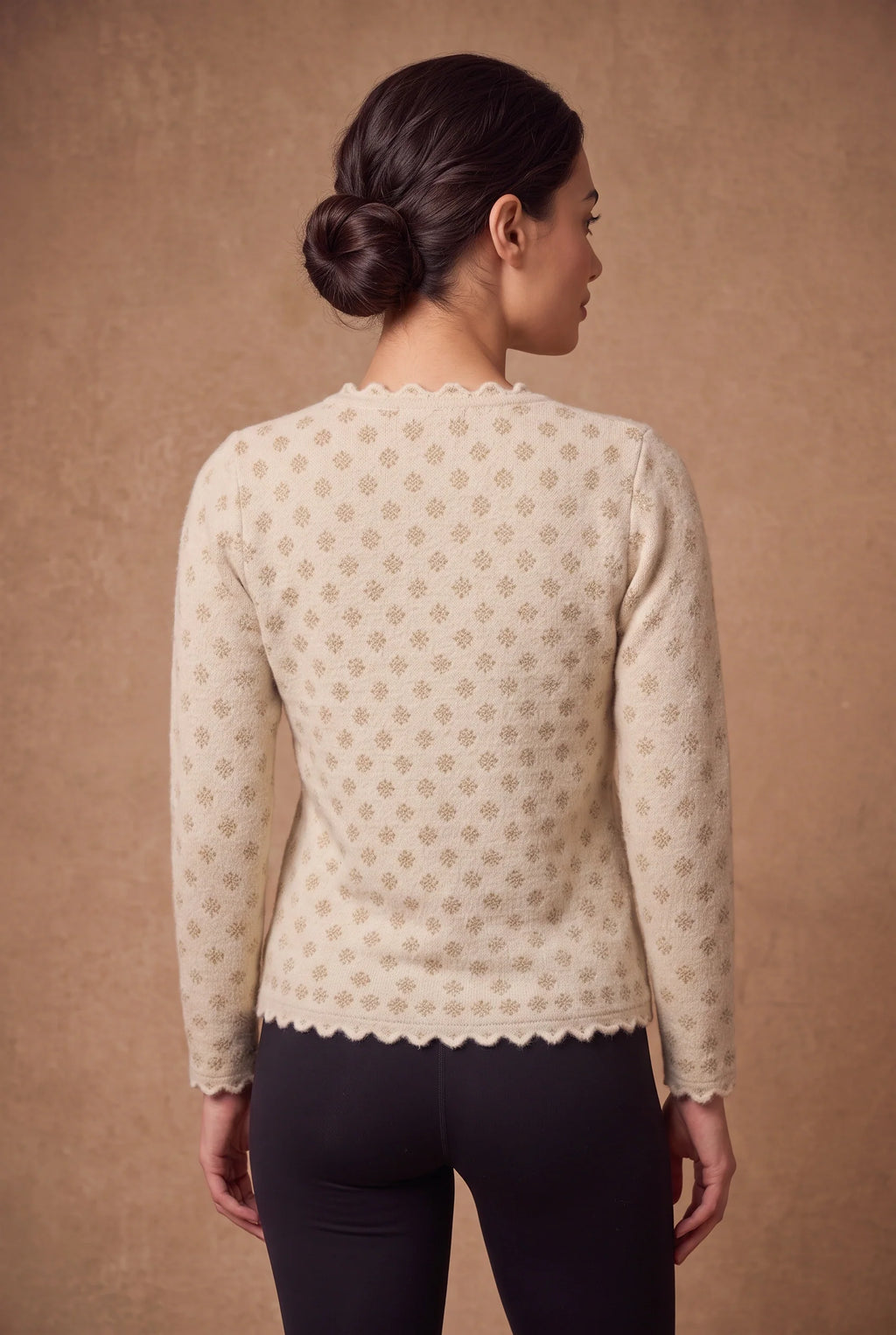 Ivory Scalloped Blossom Knitted Cardigan 2