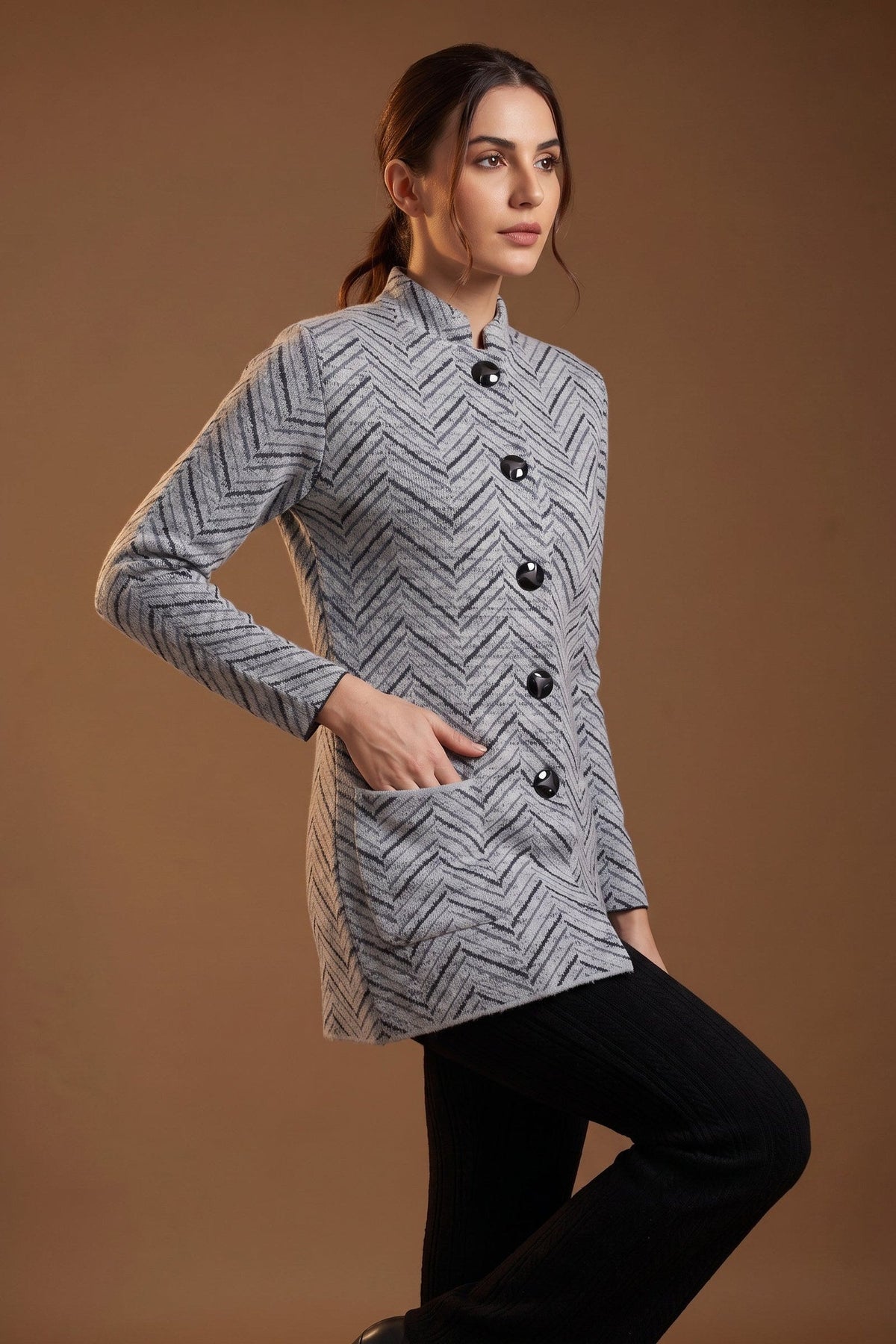Lachi Women's Silver Chevron Acrylic Knit Cardigan